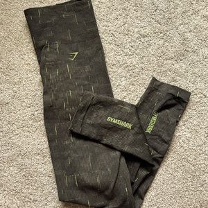 Gymshark illumination seamless leggings in black/lime
